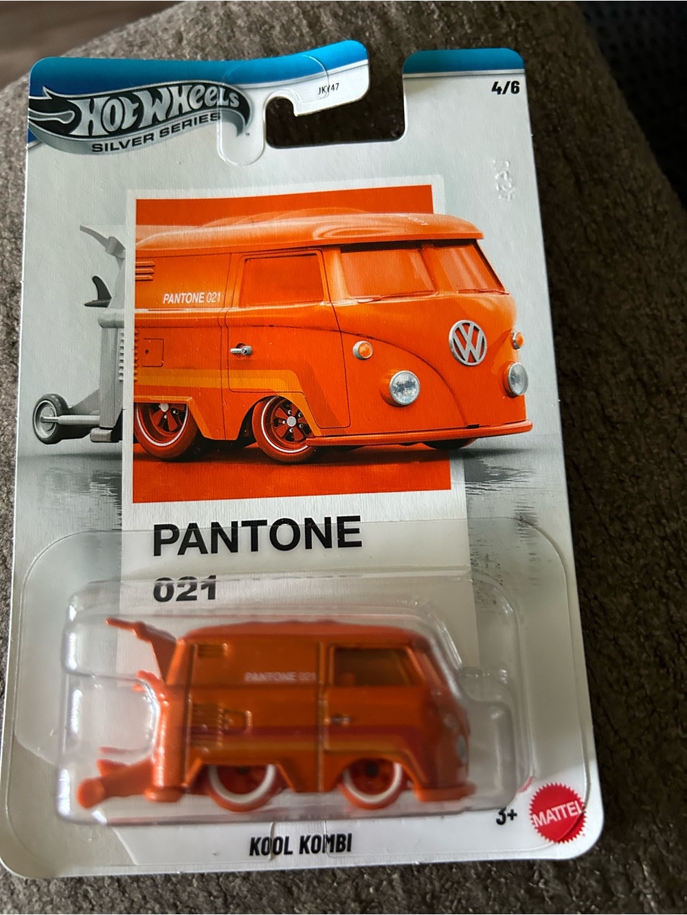 Hot Wheels Pantone Kool Kombi